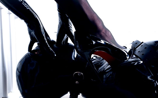 dominatrixdeva instagram image archive image