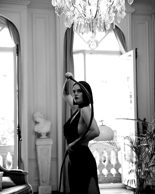 dominatrixdeva instagram image archive image