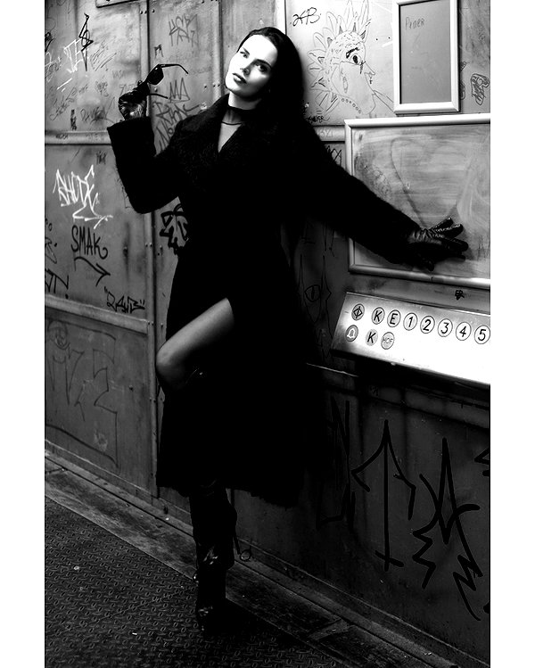 dominatrixdeva instagram image archive image