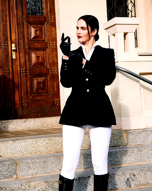 dominatrixdeva instagram image archive image