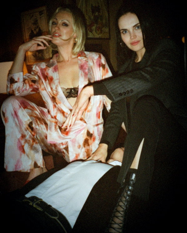 dominatrixdeva instagram image archive image