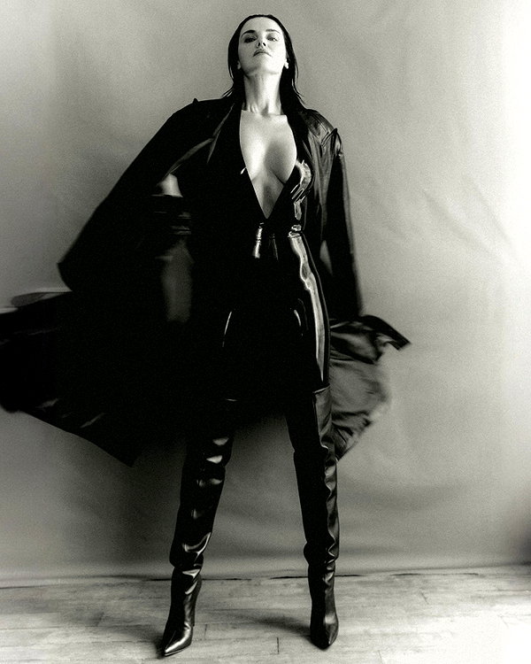 dominatrixdeva dominatrixdeva archive image