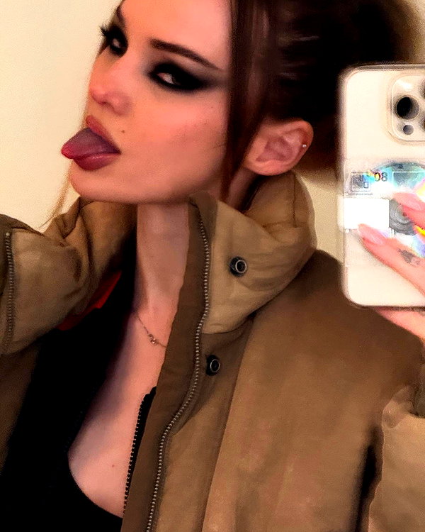 dovecameron instagram image archive image