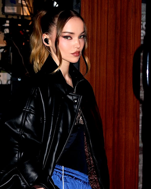 dovecameron instagram image archive image