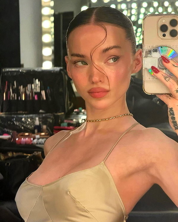 dovecameron instagram image archive image