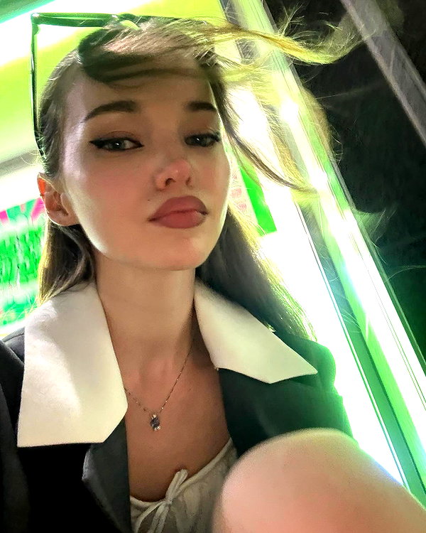 dovecameron instagram image archive image