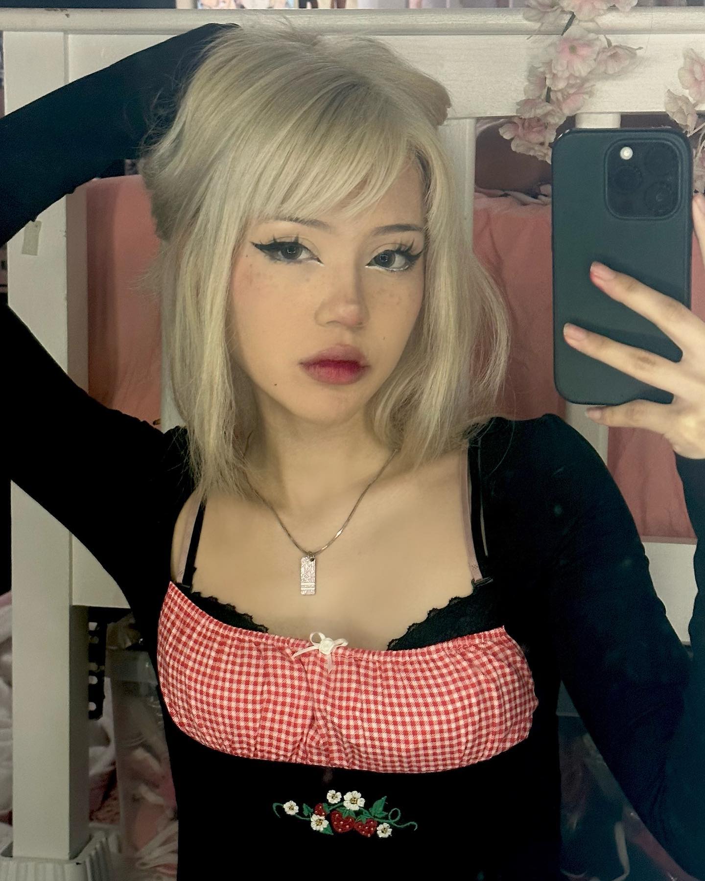 dracuina instagram image archive image