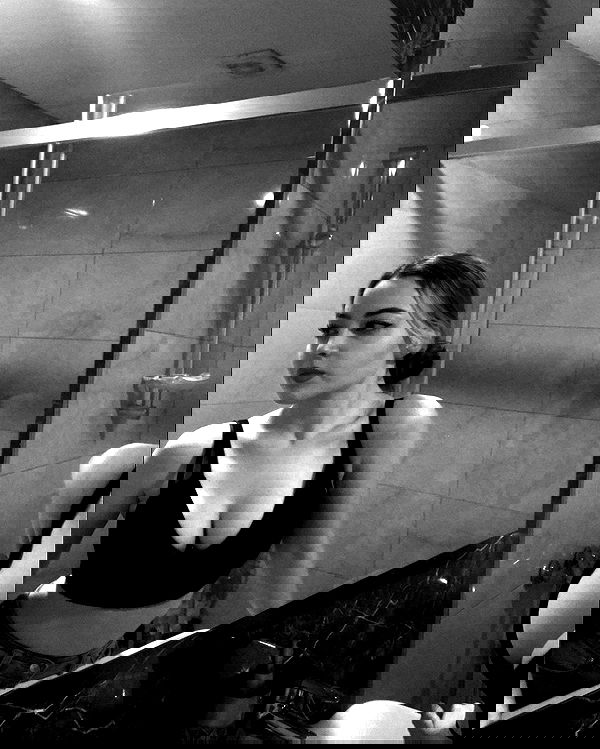 eceebayraktr image ~ Altpins