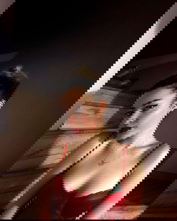 eceebayraktr image ~ Altpins