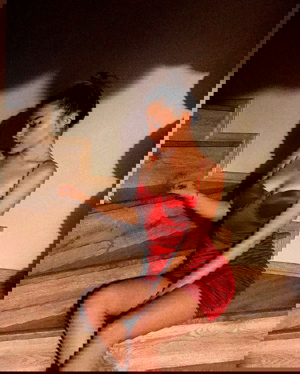 eceebayraktr image ~ Altpins