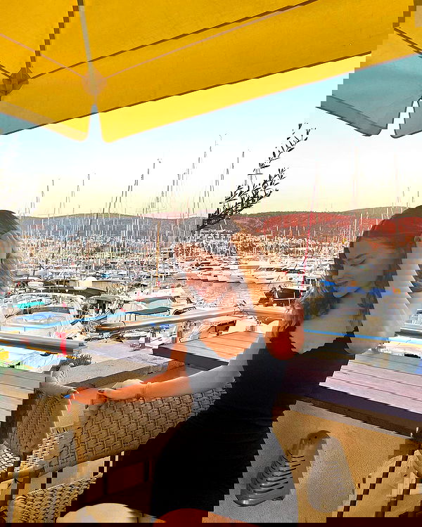 eceebayraktr image ~ Altpins