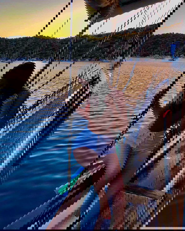 eceebayraktr image ~ Altpins