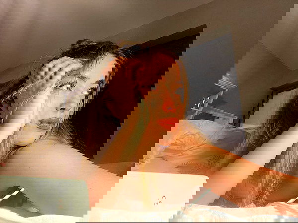 eceebayraktr image ~ Altpins