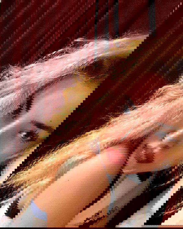 eceebayraktr image ~ Altpins