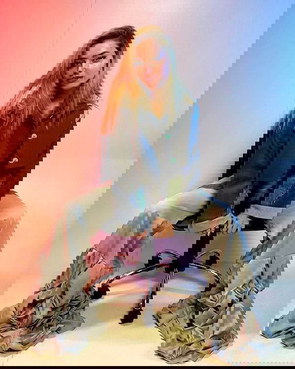 eceebayraktr image ~ Altpins