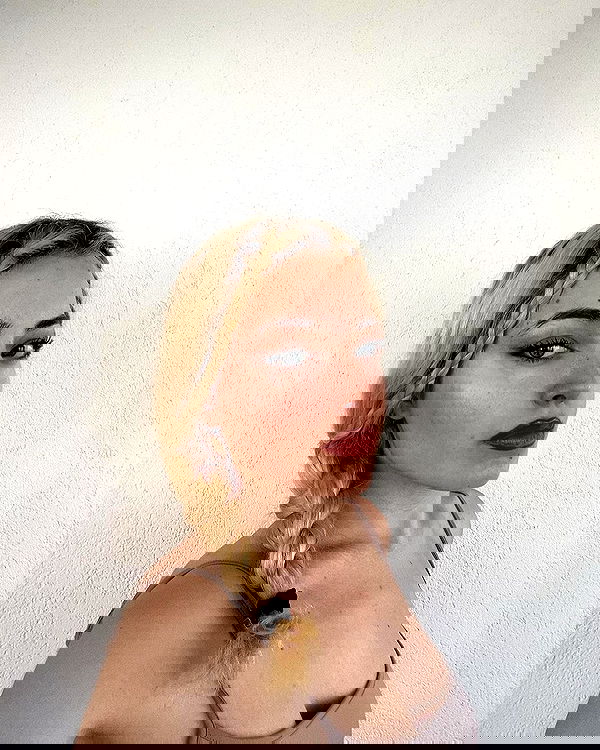 eceebayraktr image ~ Altpins