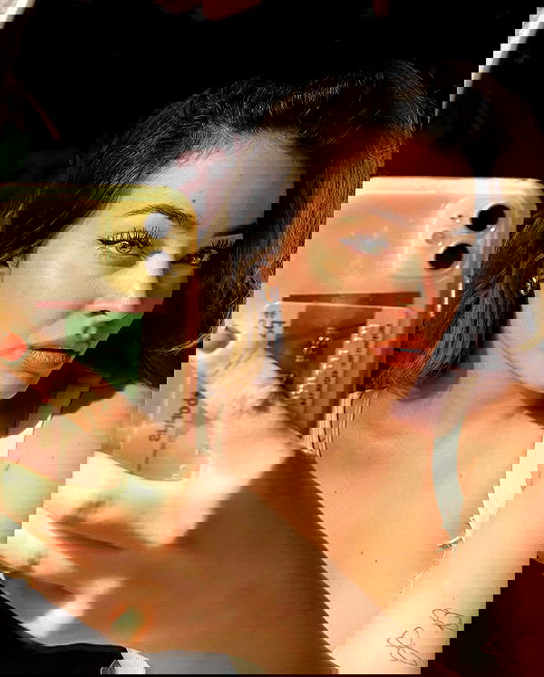 eceebayraktr image ~ Altpins