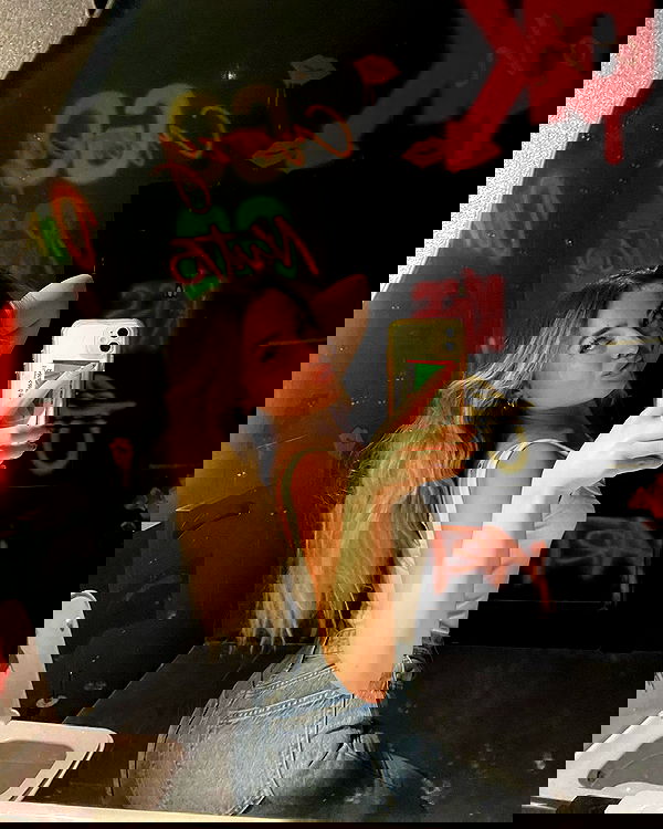 eceebayraktr image ~ Altpins