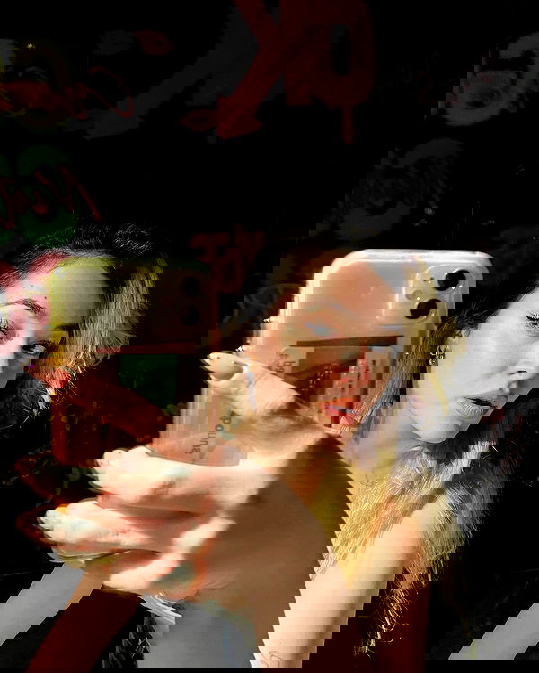 eceebayraktr image ~ Altpins