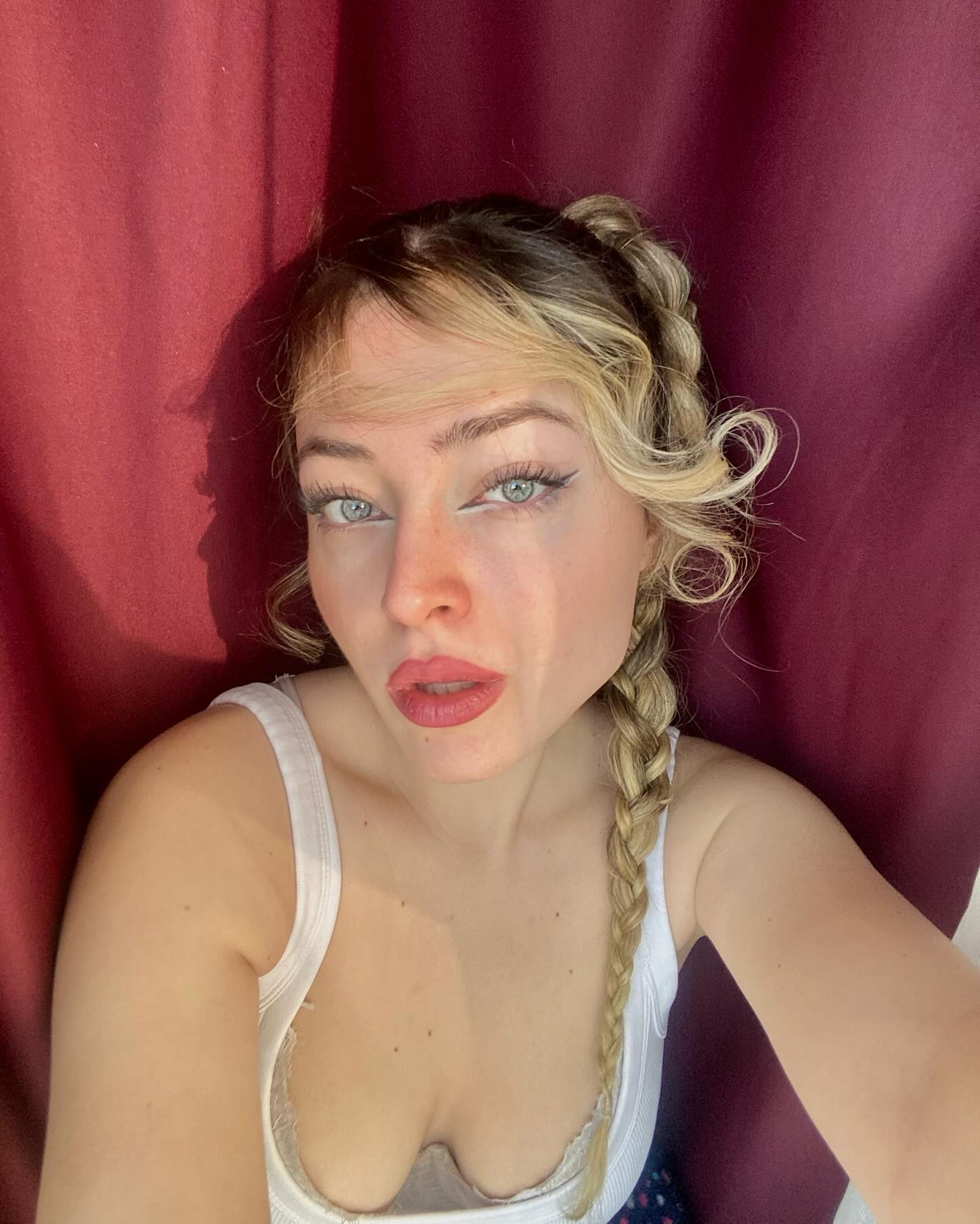 eceebayraktr instagram image archive image