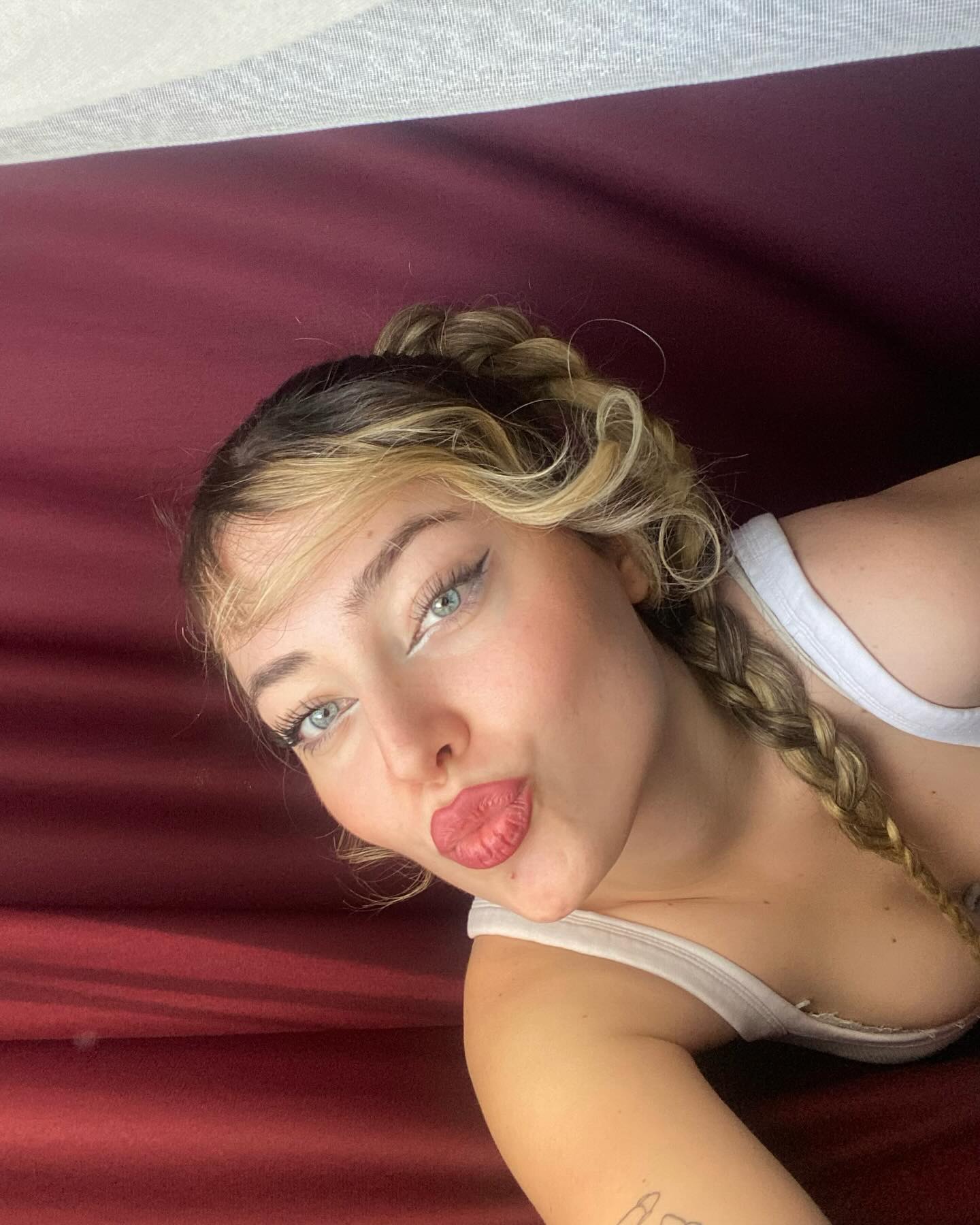 eceebayraktr instagram image archive image