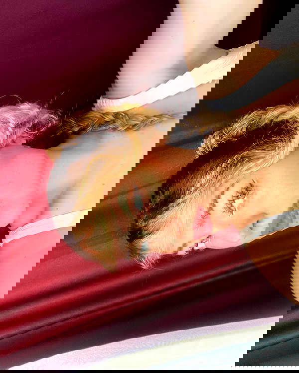 eceebayraktr image ~ Altpins