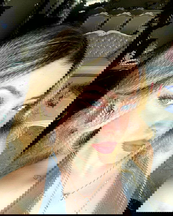 eceebayraktr image ~ Altpins