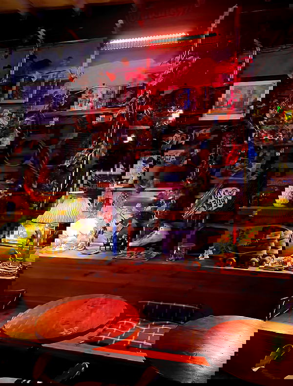 eceebayraktr image ~ Altpins