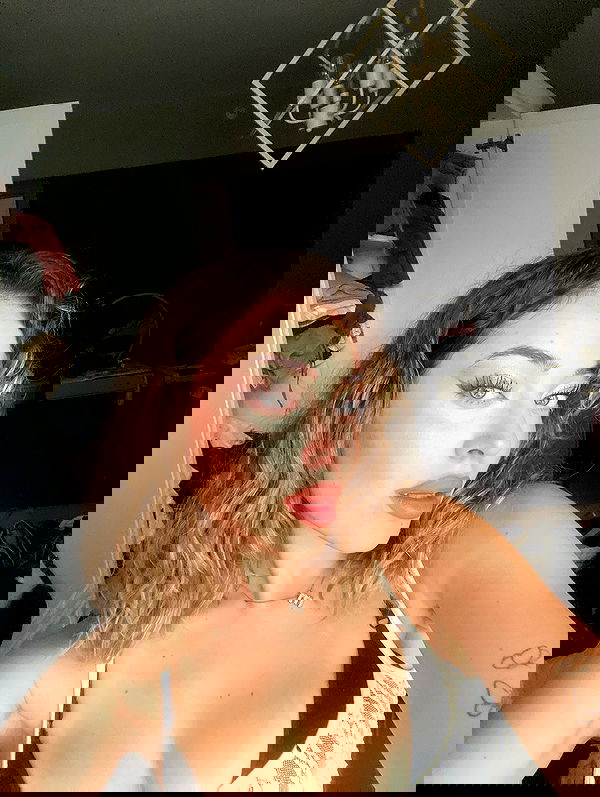 eceebayraktr image ~ Altpins