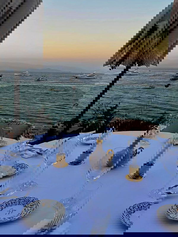 eceebayraktr image ~ Altpins