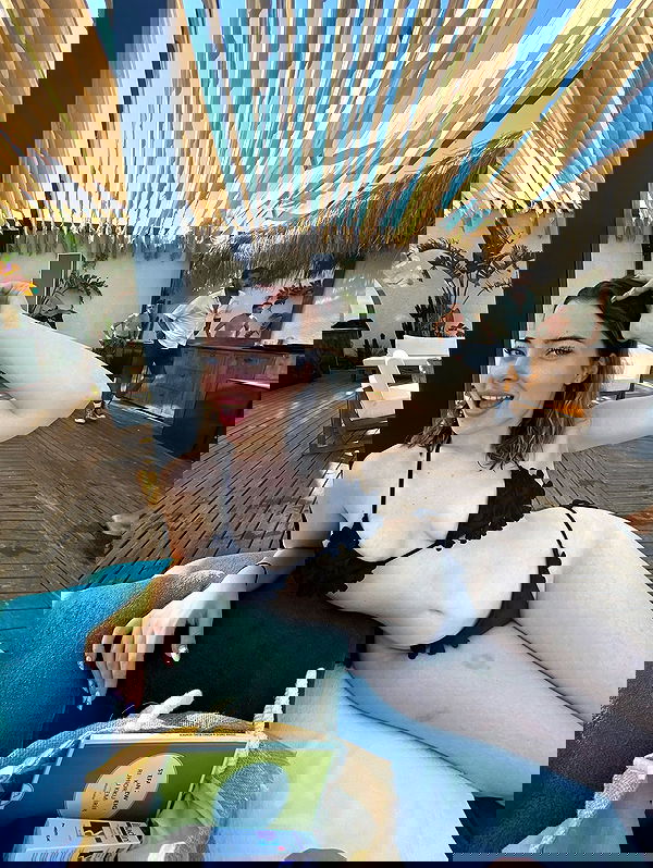 eceebayraktr image ~ Altpins