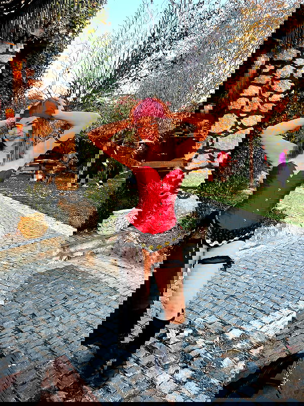 eceebayraktr image ~ Altpins