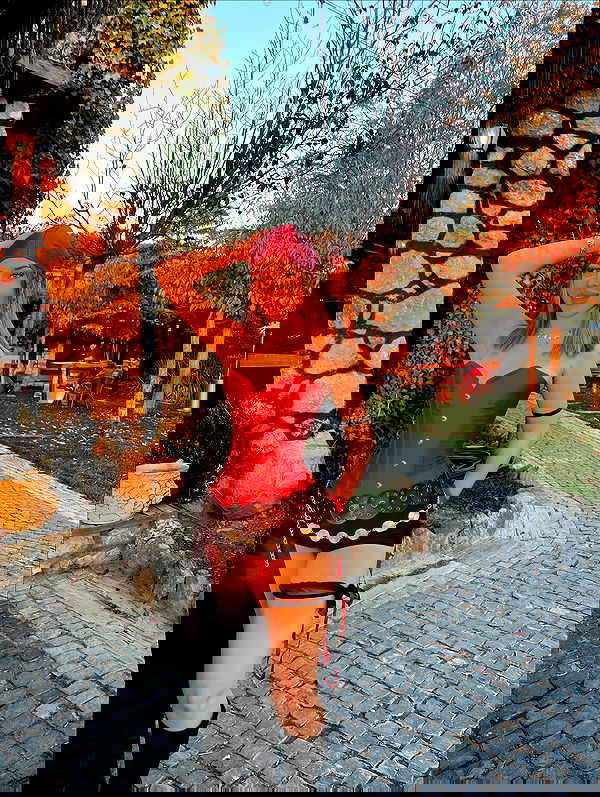 eceebayraktr image ~ Altpins