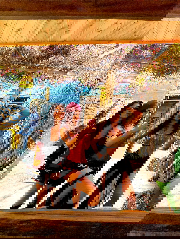 eceebayraktr image ~ Altpins