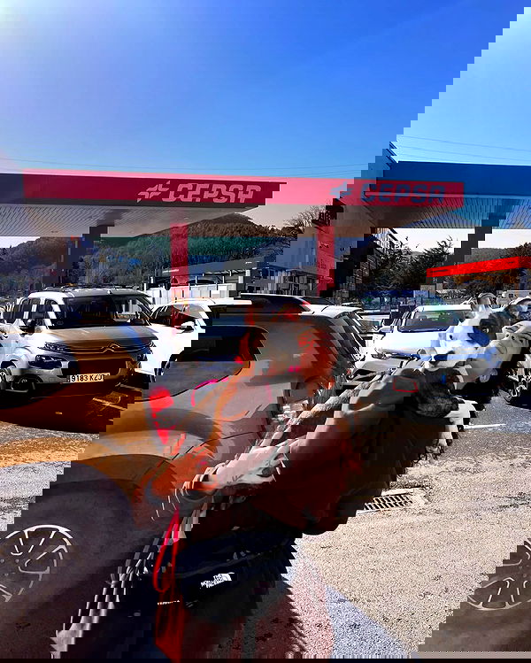 edin.karyn edin.karyn archive image