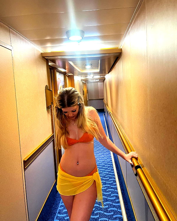 eemilyryan_ instagram image archive image