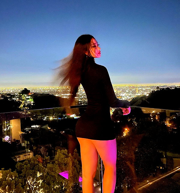 eevee.173 instagram image archive image