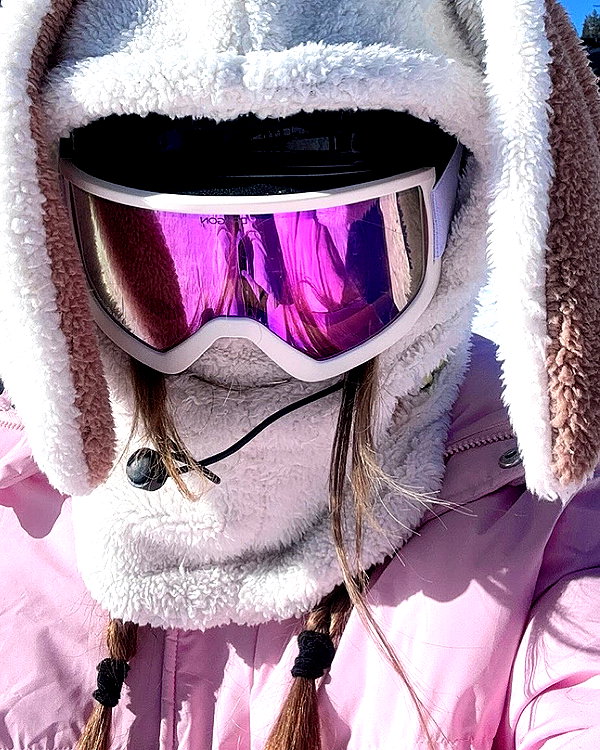 eevee.173 instagram image archive image