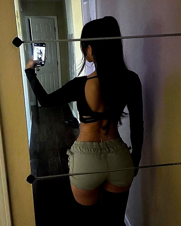 eevee.173 instagram image archive image