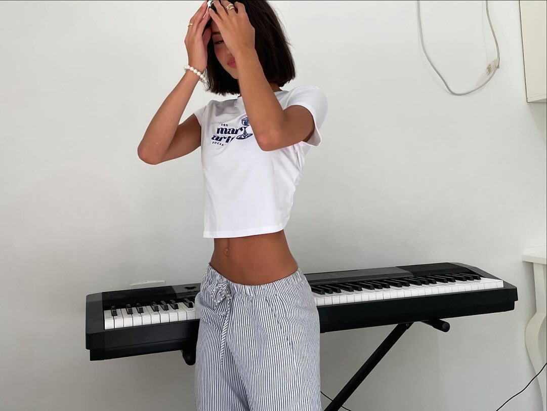 efrat_elmalich instagram image archive image