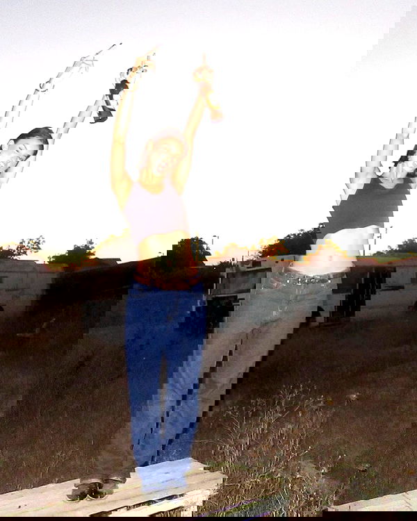 efrat_elmalich image ~ Altpins