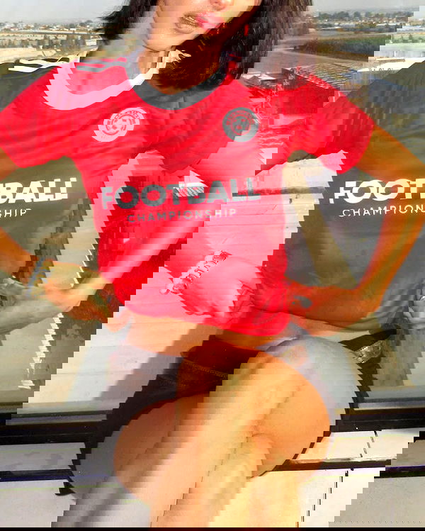 efrat_elmalich image ~ Altpins