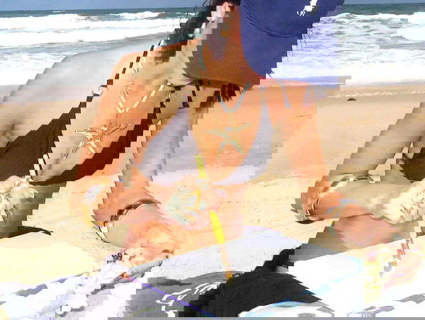 efrat_elmalich image ~ Altpins