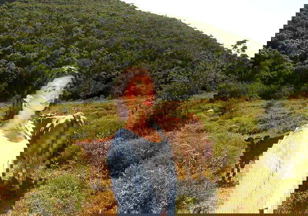 efrat_elmalich image ~ Altpins