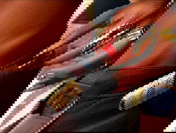 efrat_elmalich image ~ Altpins