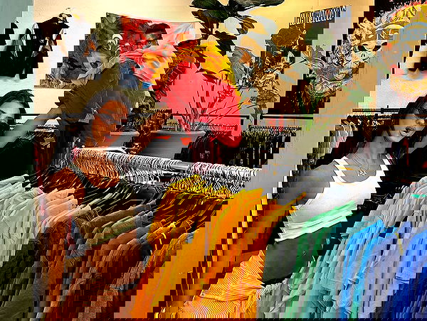 efrat_elmalich image ~ Altpins