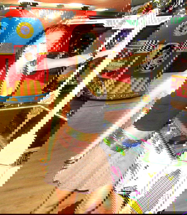 efrat_elmalich image ~ Altpins