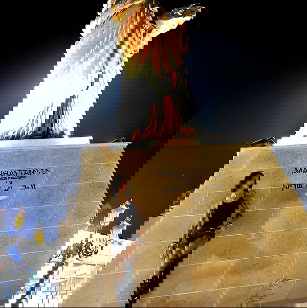 efrat_elmalich image ~ Altpins