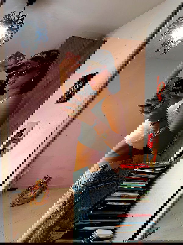 efrat_elmalich image ~ Altpins