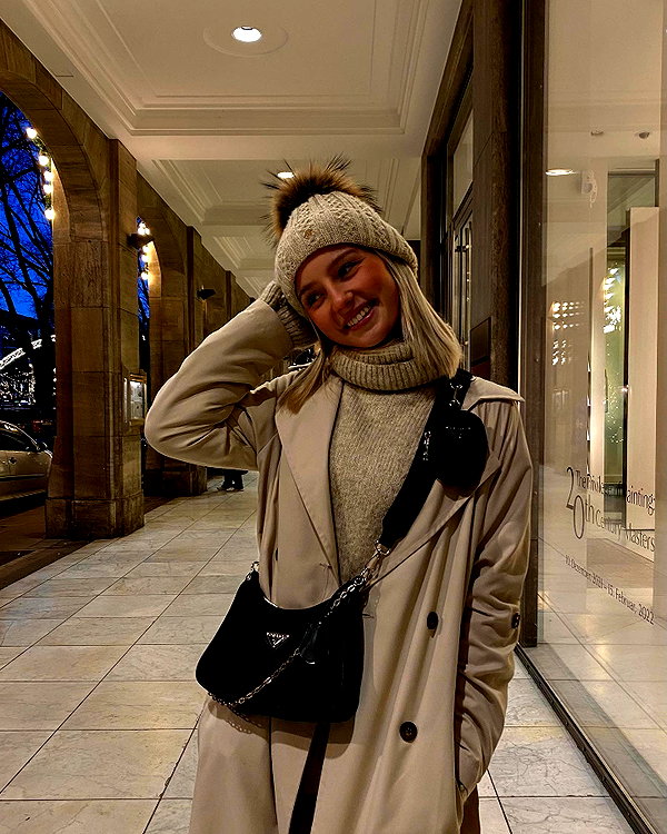 elena.zbt instagram image archive image